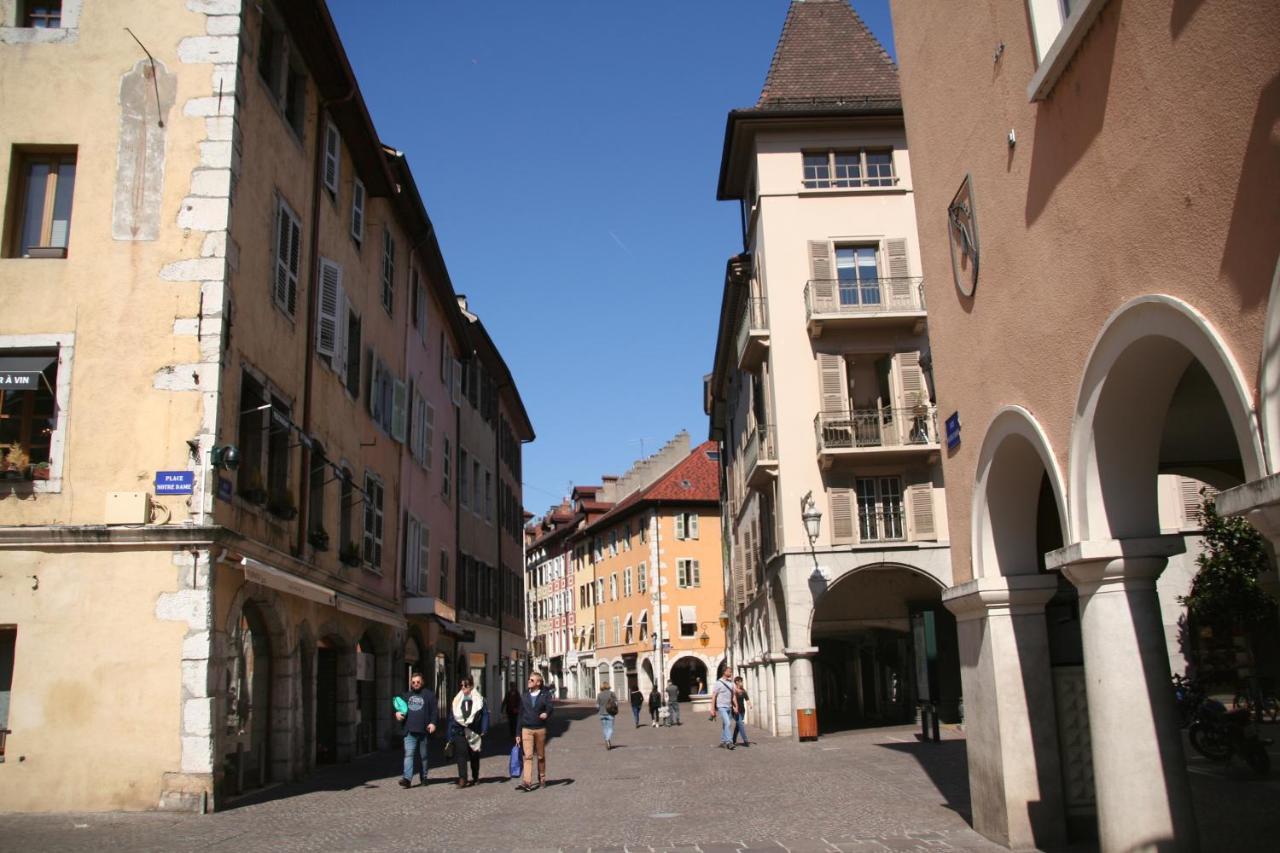 Nid Douillet Bed and Breakfast Annecy Exteriör bild