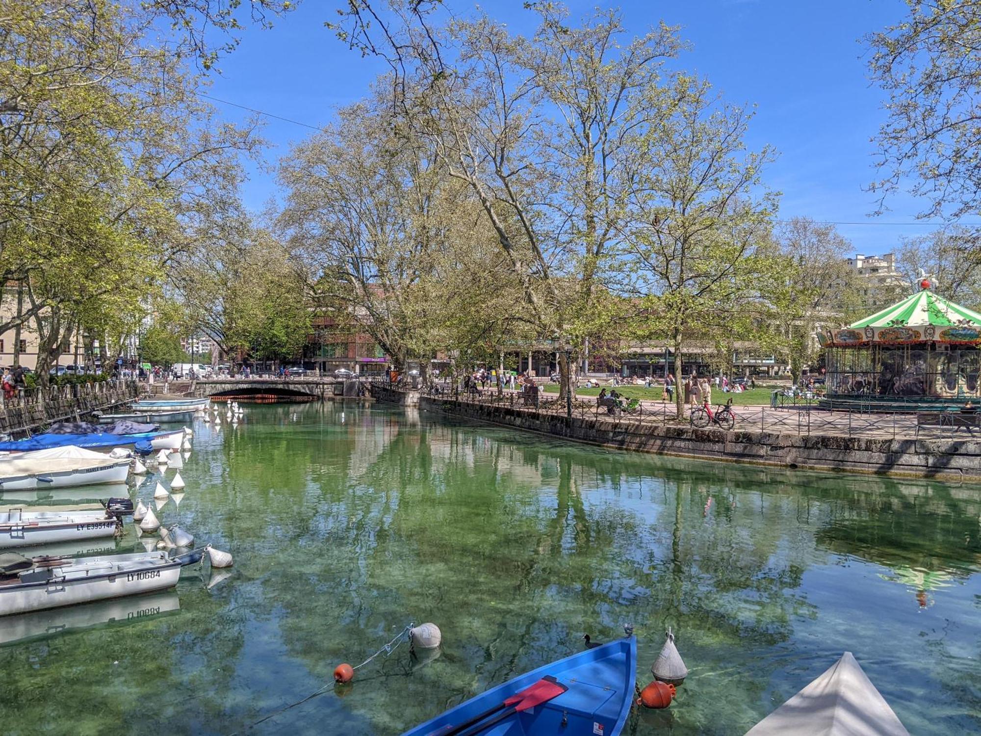 Nid Douillet Bed and Breakfast Annecy Exteriör bild